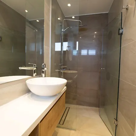 Phaedrus Living: Serenity Waves No.11 Larnaca