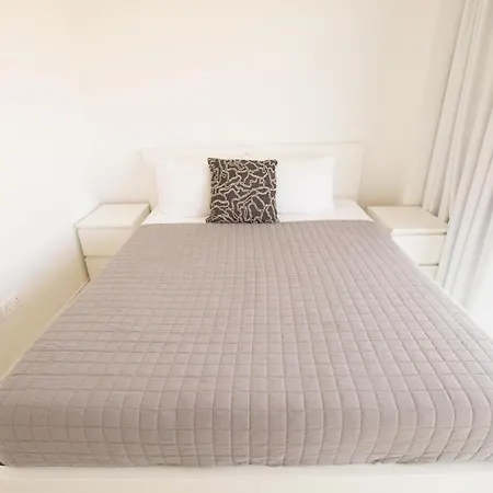 Phaedrus Living: Serenity Waves No.11 * Larnaca